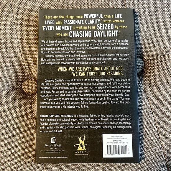 Free with purchase CHASING DAYLIGHT Erwin Raphael McManus BOOK - Picture 3 of 6